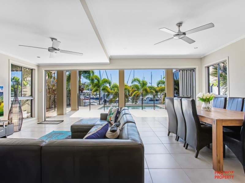 /26 Marina Quay, Trinity Park QLD 4879