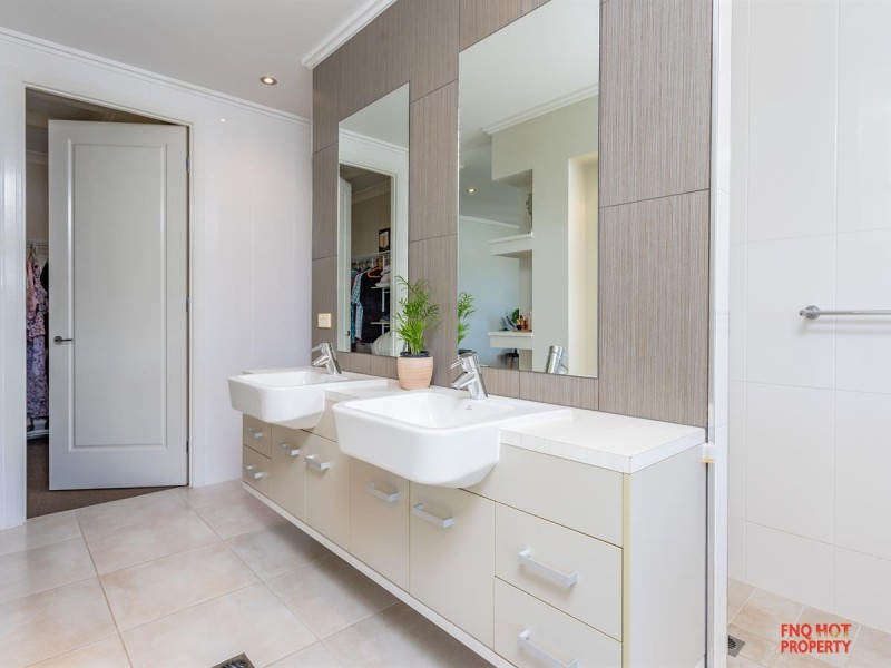 /26 Marina Quay, Trinity Park QLD 4879