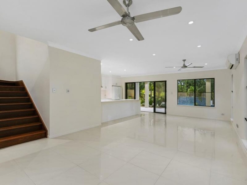 /2 Beachfront Avenue, Trinity Beach QLD 4879