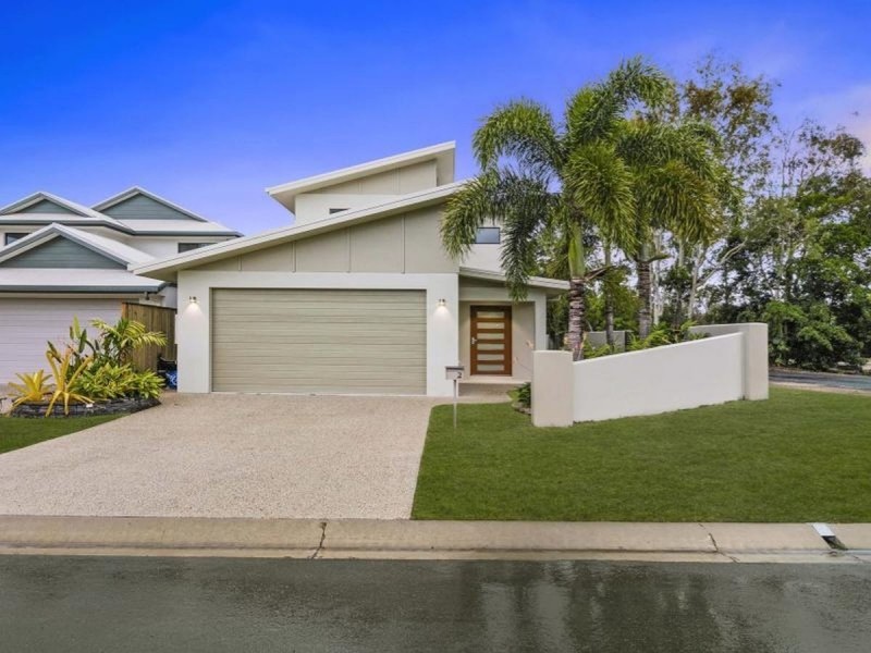 /2 Beachfront Avenue, Trinity Beach QLD 4879