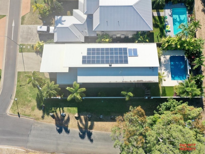 /2 Beachfront Avenue, Trinity Beach QLD 4879