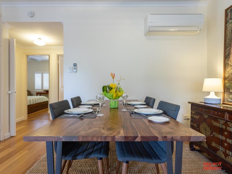 1/98-100 Moore Street, Trinity Beach QLD 4879