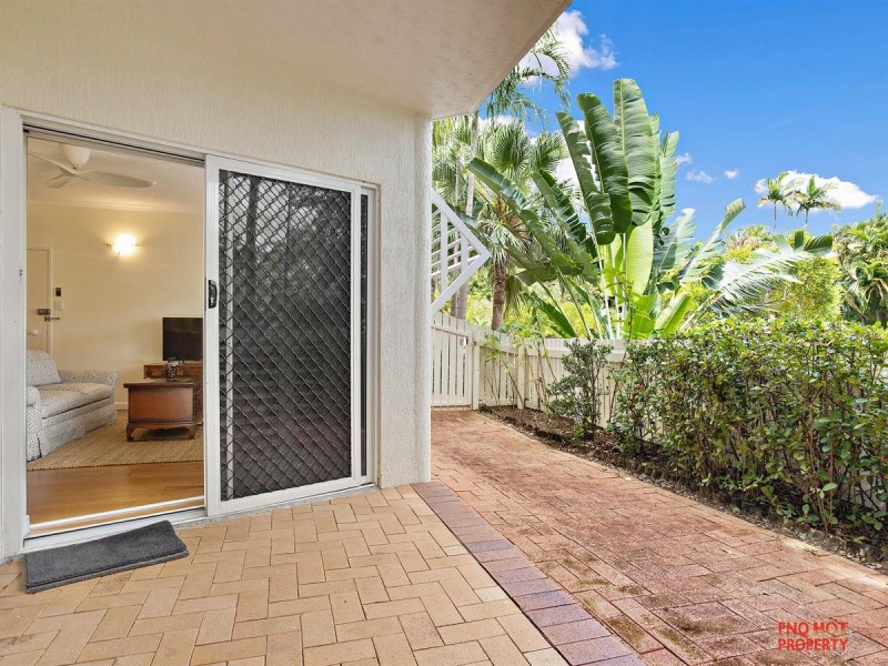 1/98-100 Moore Street, Trinity Beach QLD 4879