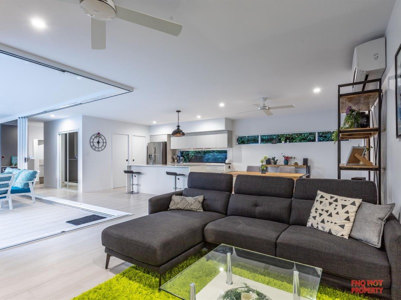 /2 Thornborough Circuit, Smithfield QLD 4878