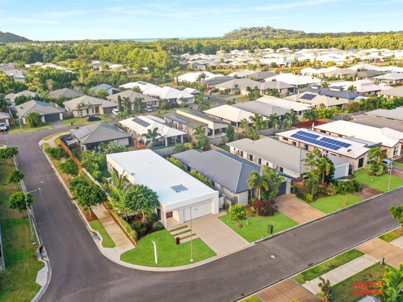 /2 Thornborough Circuit, Smithfield QLD 4878
