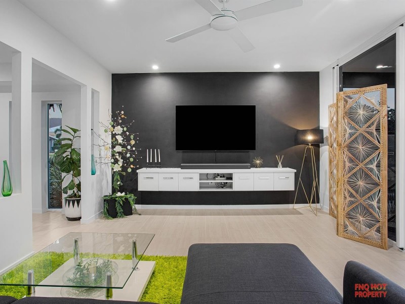 /2 Thornborough Circuit, Smithfield QLD 4878