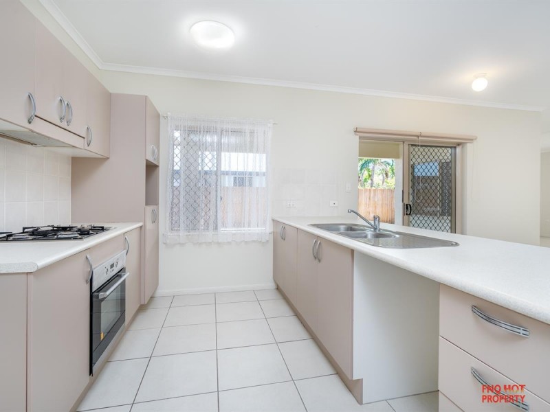 /22 Angor Road, Trinity Park QLD 4879