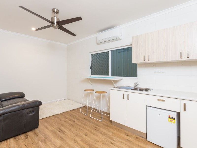 /11 Mahab Street, Kewarra Beach QLD 4879