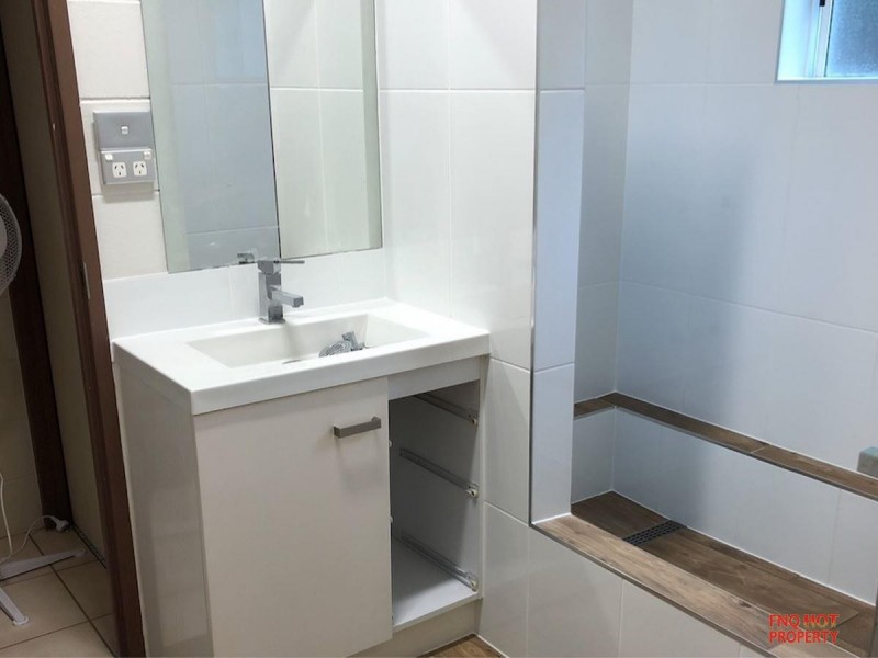 /11 Mahab Street, Kewarra Beach QLD 4879