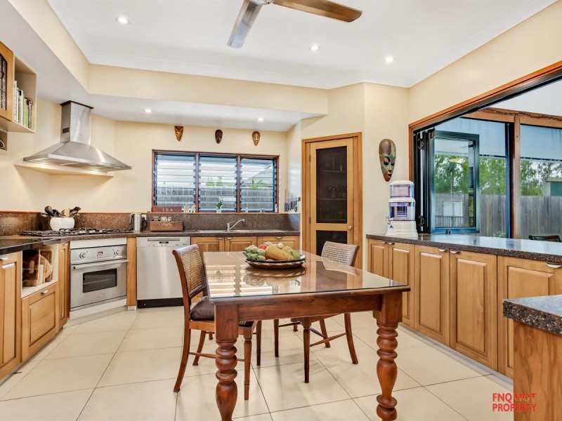 /104 Harbour Drive, Trinity Park QLD 4879
