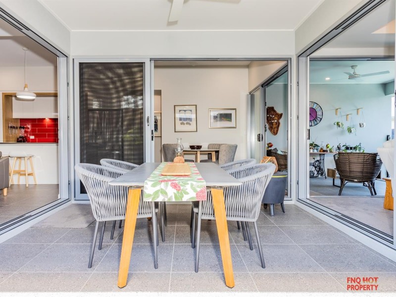 /3 Charleston Way, Smithfield QLD 4878