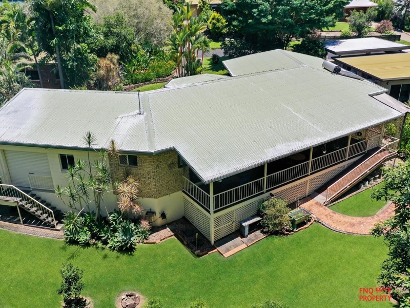 /17 Forum Close, Mooroobool QLD 4870