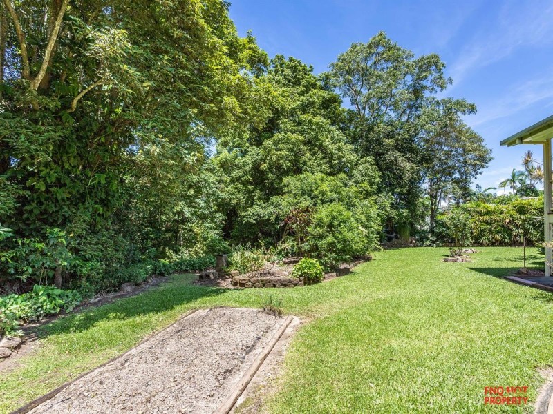 /17 Forum Close, Mooroobool QLD 4870