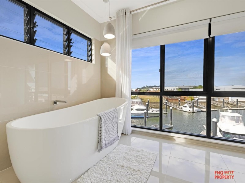 /81 Harbour Drive, Trinity Park QLD 4879