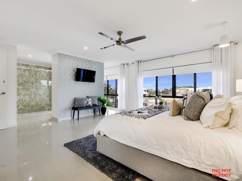 /81 Harbour Drive, Trinity Park QLD 4879