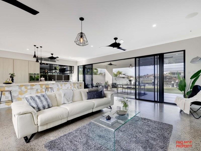 /81 Harbour Drive, Trinity Park QLD 4879