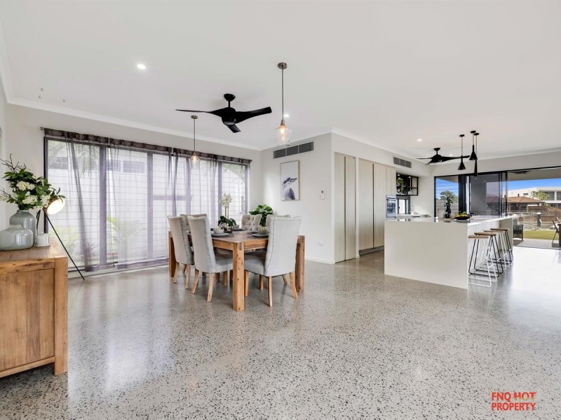 /81 Harbour Drive, Trinity Park QLD 4879