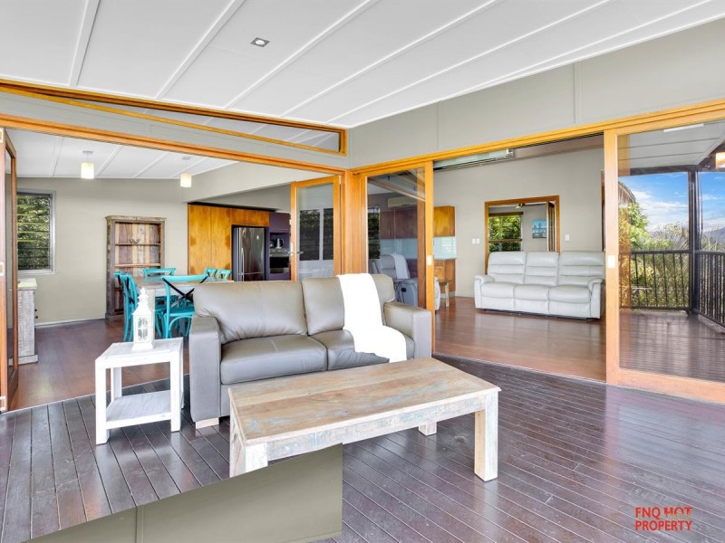 /3 Knott Court, Whitfield QLD 4870