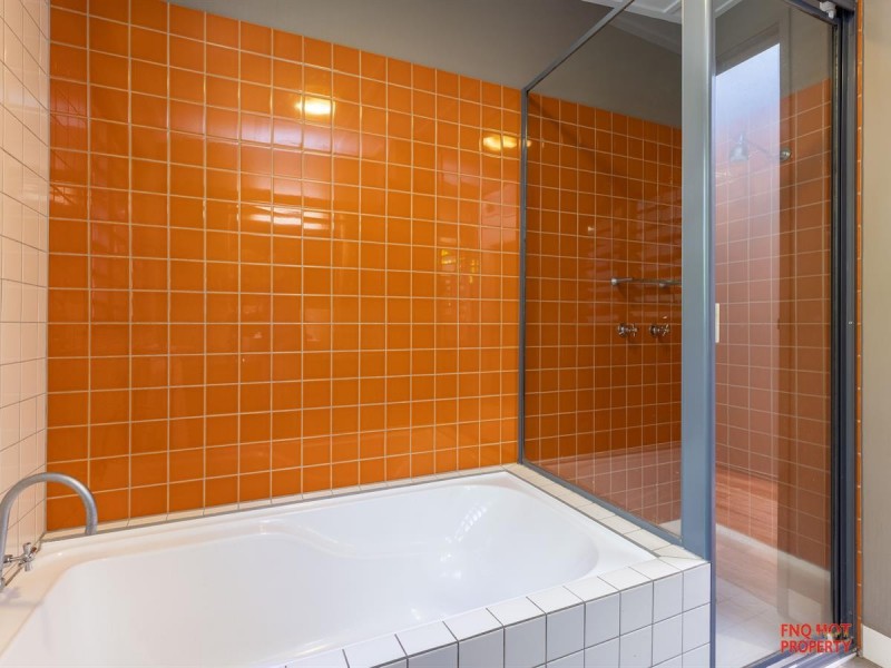/3 Knott Court, Whitfield QLD 4870
