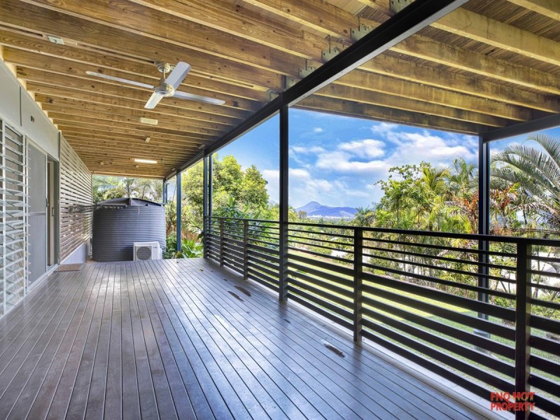 /3 Knott Court, Whitfield QLD 4870