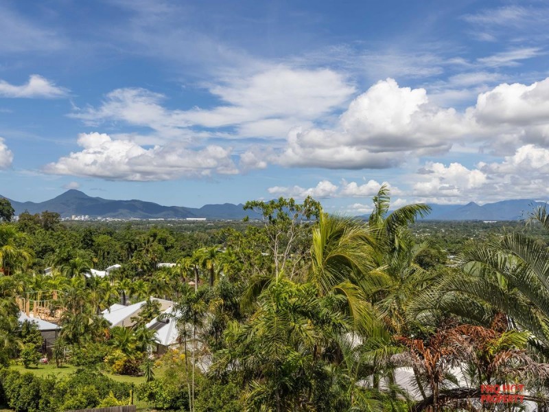 /3 Knott Court, Whitfield QLD 4870