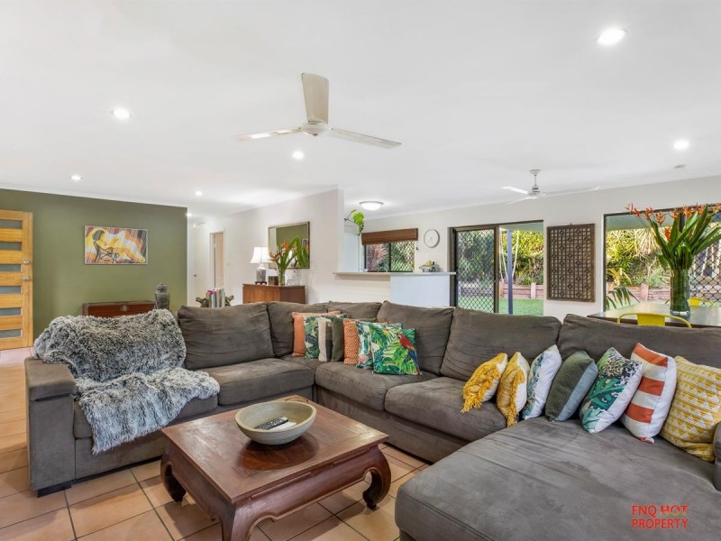 /6 Leon Close, Brinsmead QLD 4870