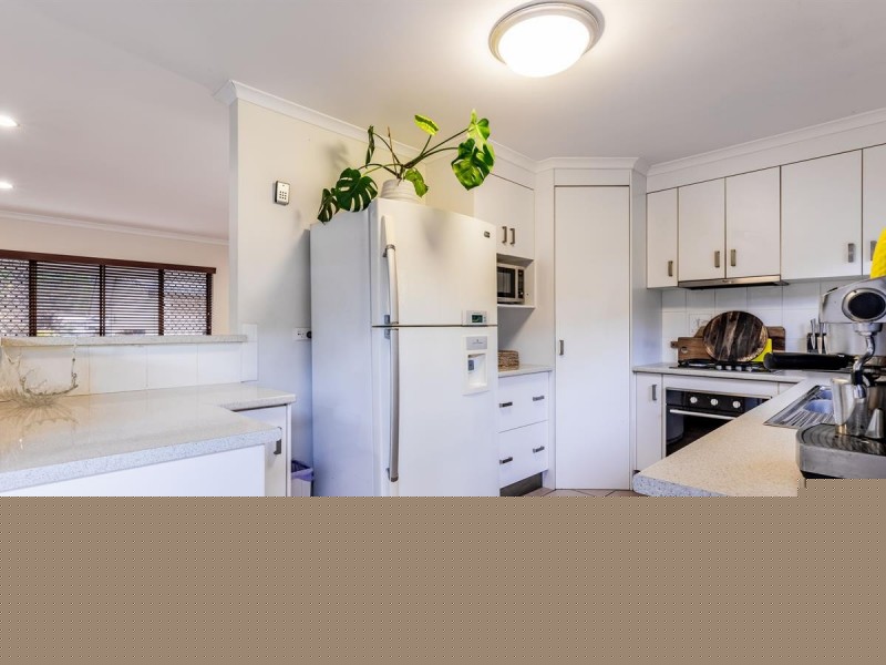 /6 Leon Close, Brinsmead QLD 4870