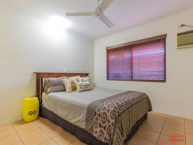 /6 Leon Close, Brinsmead QLD 4870