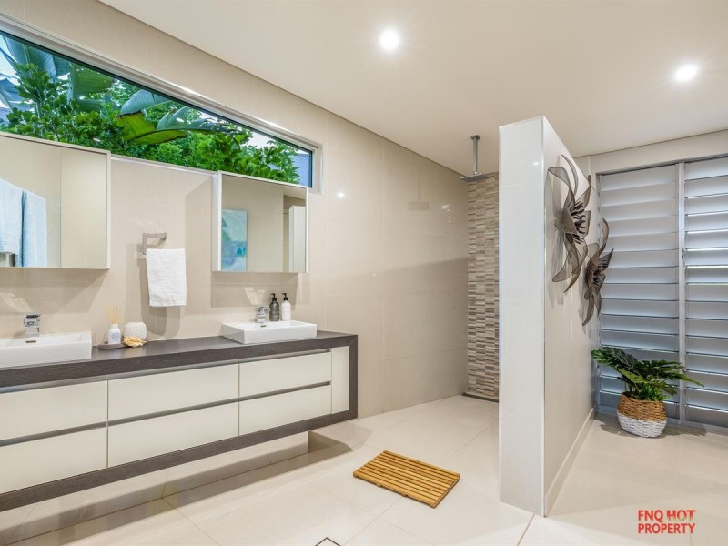/3 Brindabella Quay, Trinity Park QLD 4879