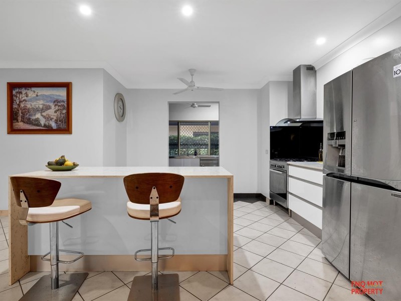 /4 Bells Close, Kewarra Beach QLD 4879
