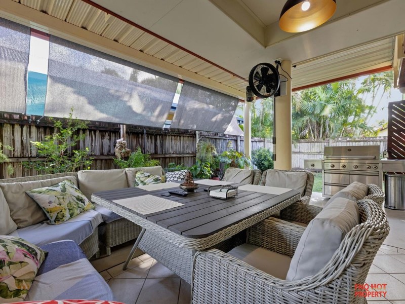 /4 Bells Close, Kewarra Beach QLD 4879