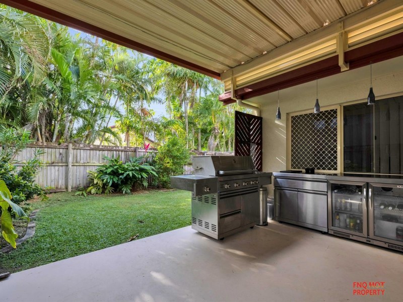 /4 Bells Close, Kewarra Beach QLD 4879