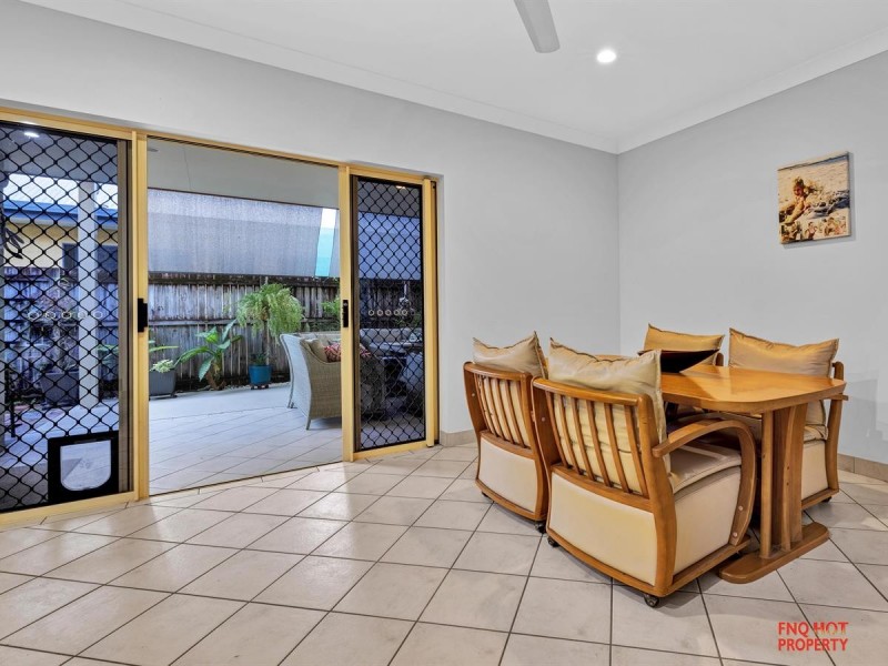 /4 Bells Close, Kewarra Beach QLD 4879