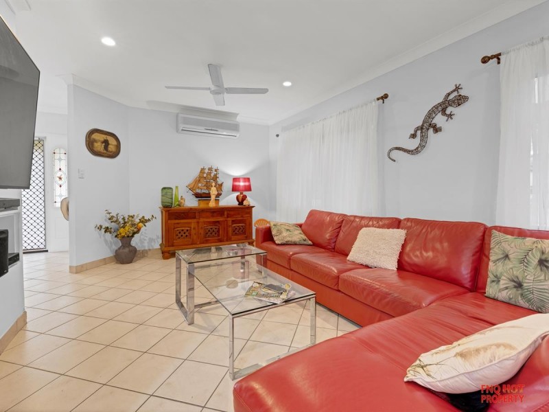 /4 Bells Close, Kewarra Beach QLD 4879