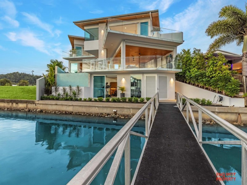 /13 Ragamuffin Quay, Trinity Park QLD 4879