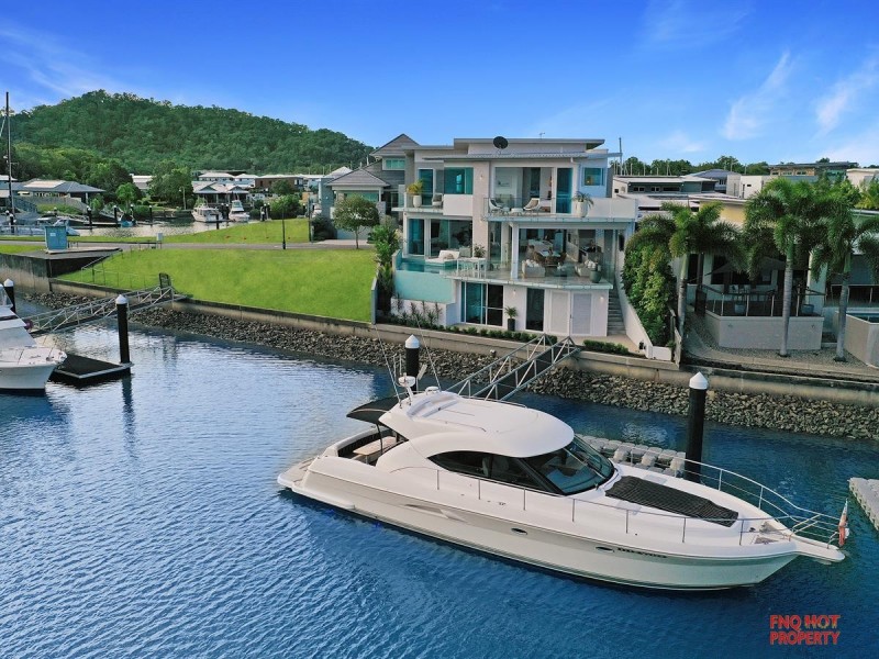 /13 Ragamuffin Quay, Trinity Park QLD 4879