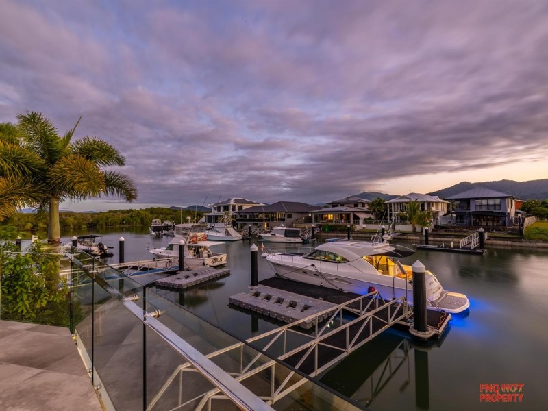 /13 Ragamuffin Quay, Trinity Park QLD 4879