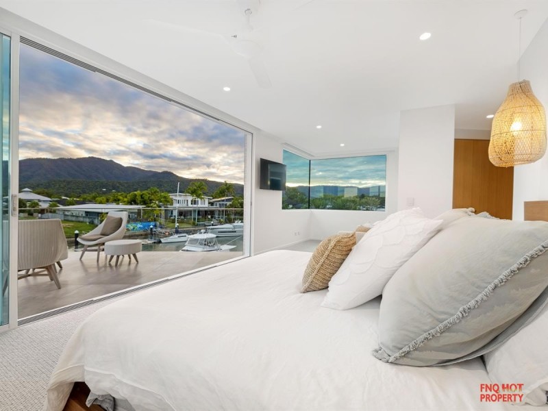 /13 Ragamuffin Quay, Trinity Park QLD 4879