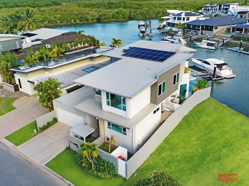 /13 Ragamuffin Quay, Trinity Park QLD 4879