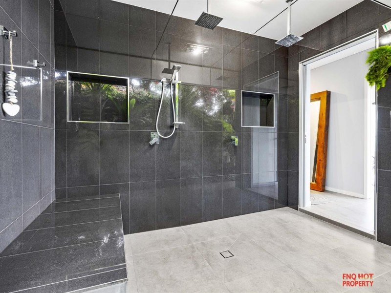 7/63 Foley Road, Palm Cove QLD 4879
