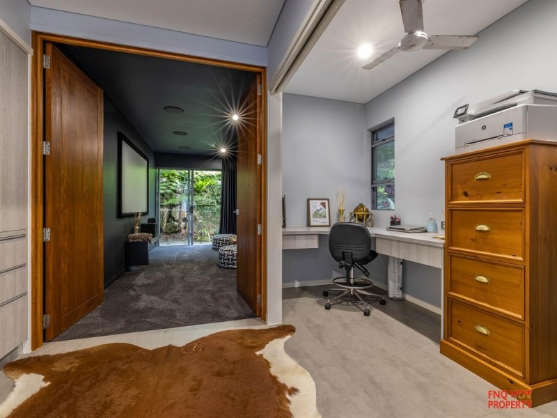 7/63 Foley Road, Palm Cove QLD 4879