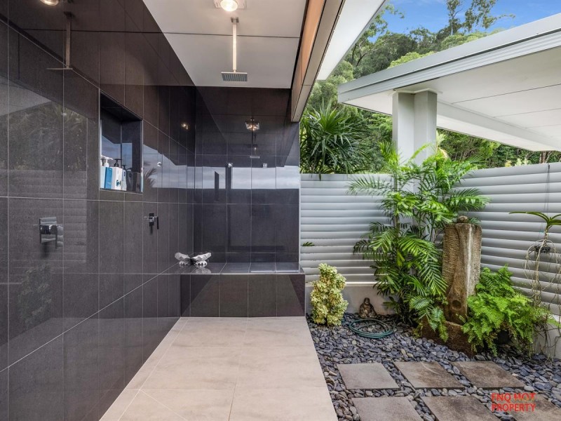 7/63 Foley Road, Palm Cove QLD 4879