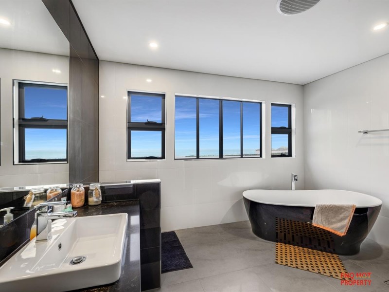 7/63 Foley Road, Palm Cove QLD 4879