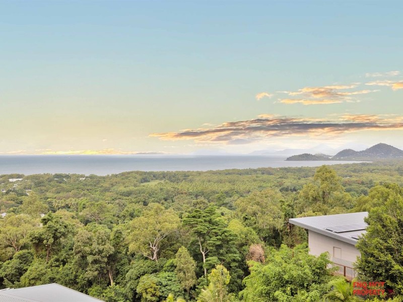 7/63 Foley Road, Palm Cove QLD 4879