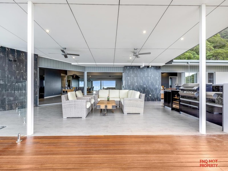 7/63 Foley Road, Palm Cove QLD 4879