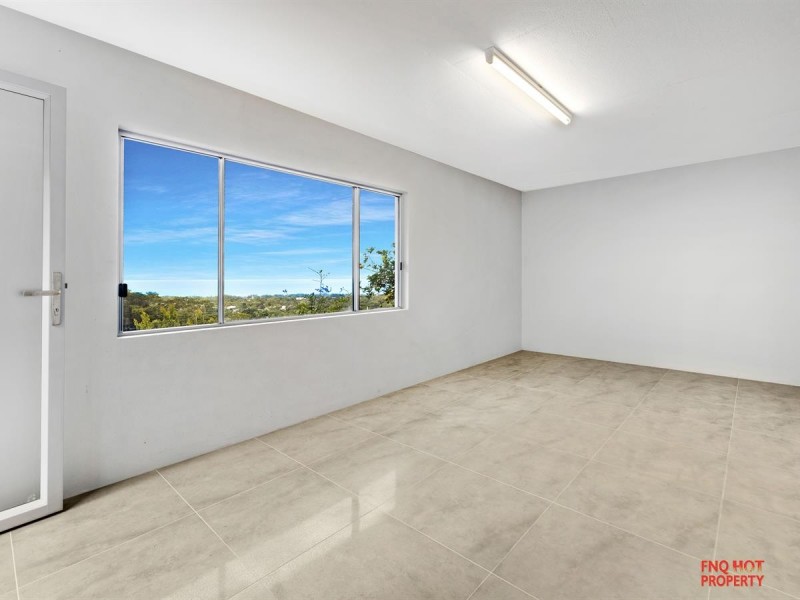 7/63 Foley Road, Palm Cove QLD 4879