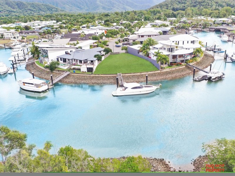 /2 Brindabella Quay, Trinity Park QLD 4879