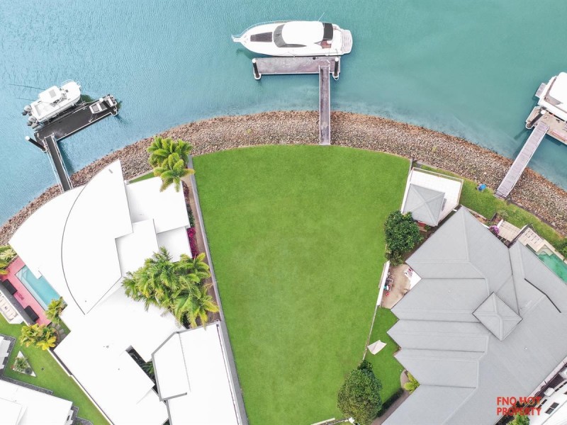 /2 Brindabella Quay, Trinity Park QLD 4879