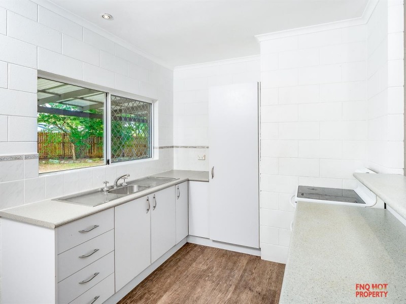 /1 Ellwood Close, Kewarra Beach QLD 4879