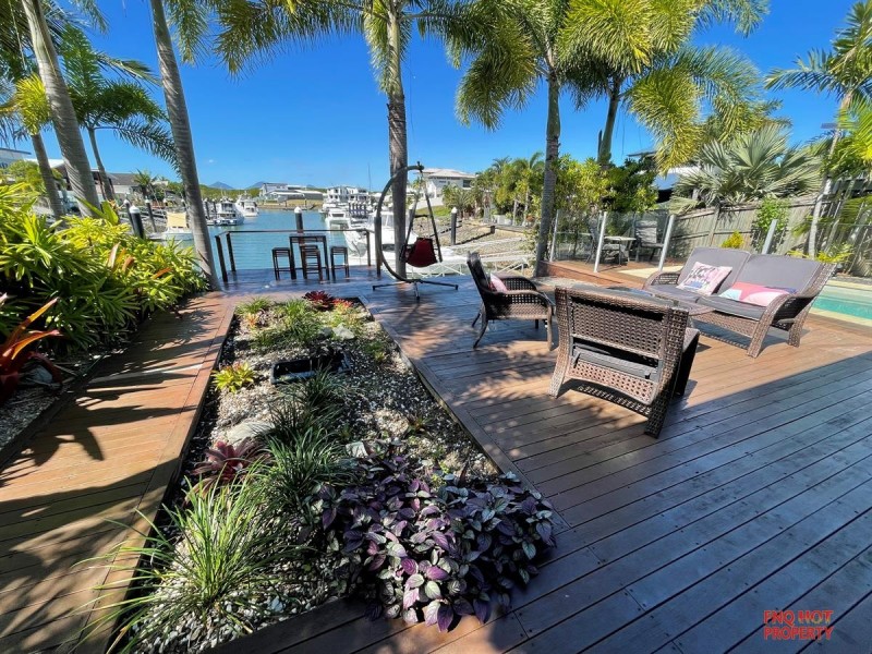 /61 Harbour Drive, Trinity Park QLD 4879